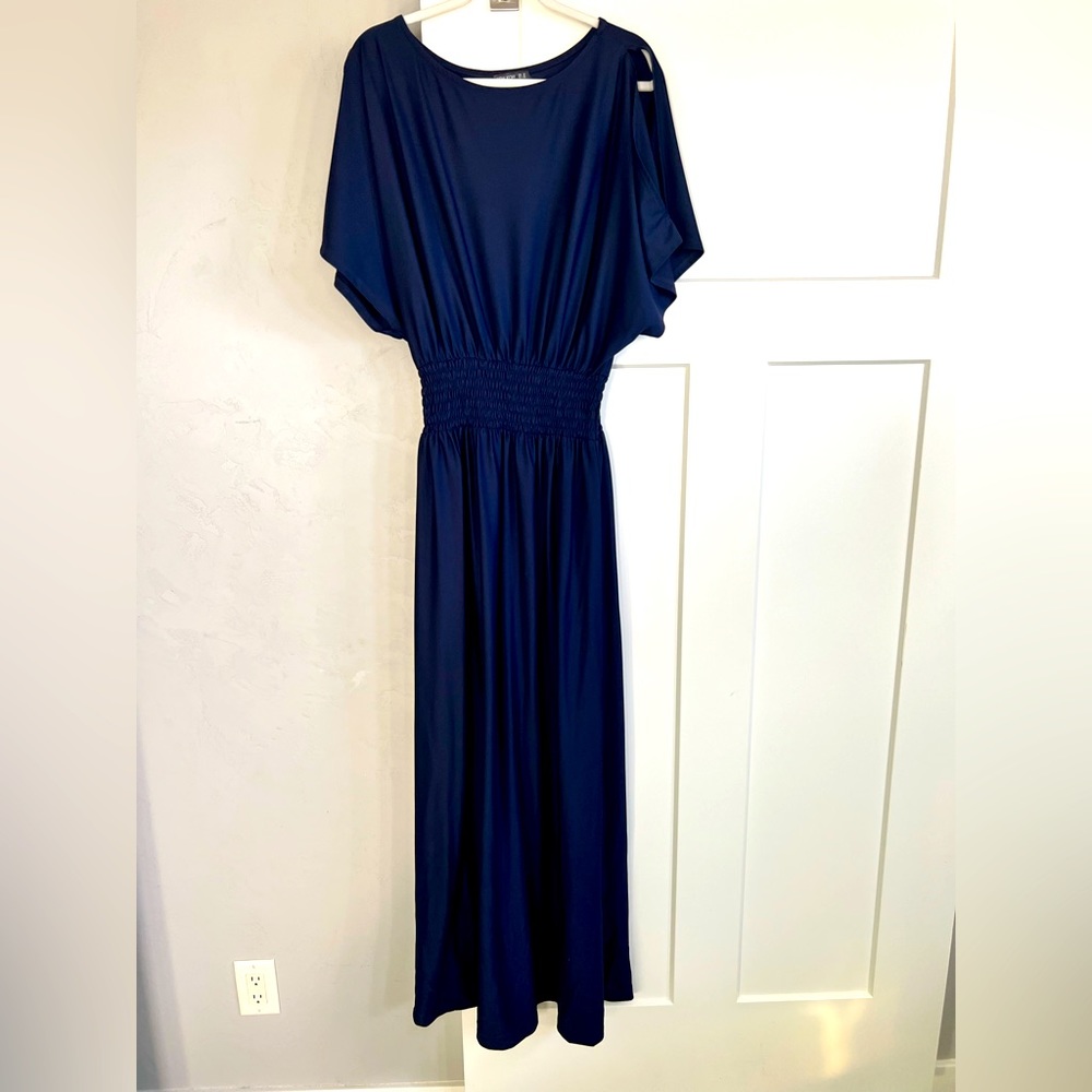 Long navy formal dress with split sleeve - size XL